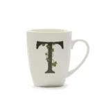 LA PORCELLANA BIANCA Mug Atupertu lettera "T"