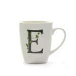 LA PORCELLANA BIANCA Mug Atupertu lettera "E"