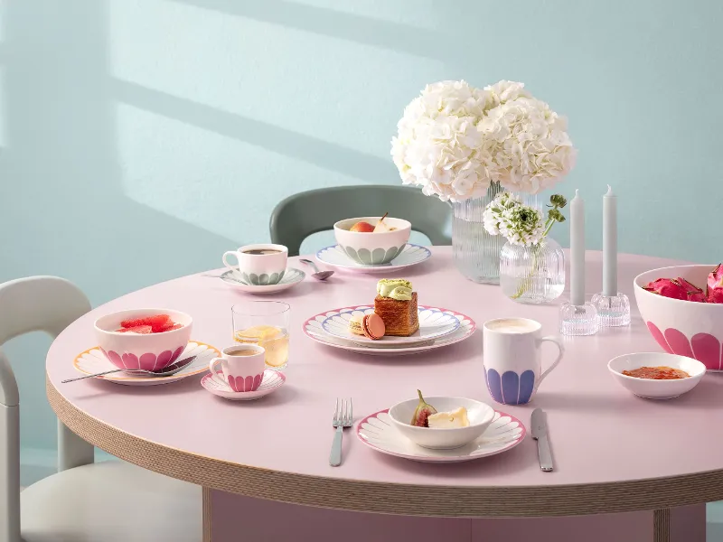 Tendence Design | Il meglio del Design senza compromessi 76 fleur diffrent colours on a rose table
