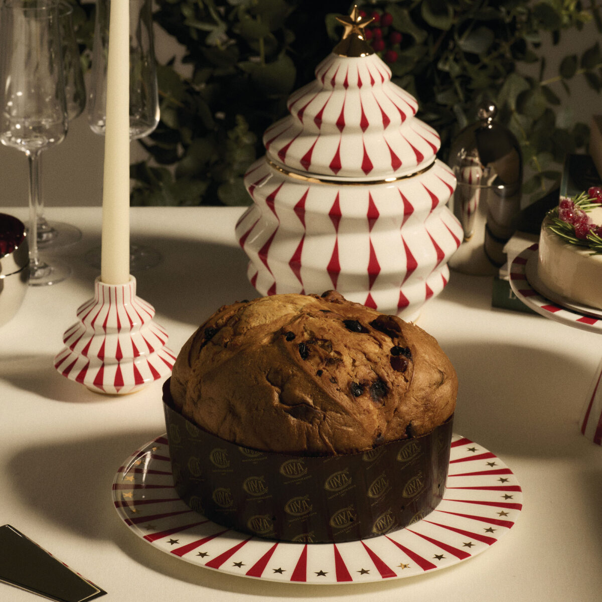 ALESSI Piatto per panettone "Delight" - immagine 3