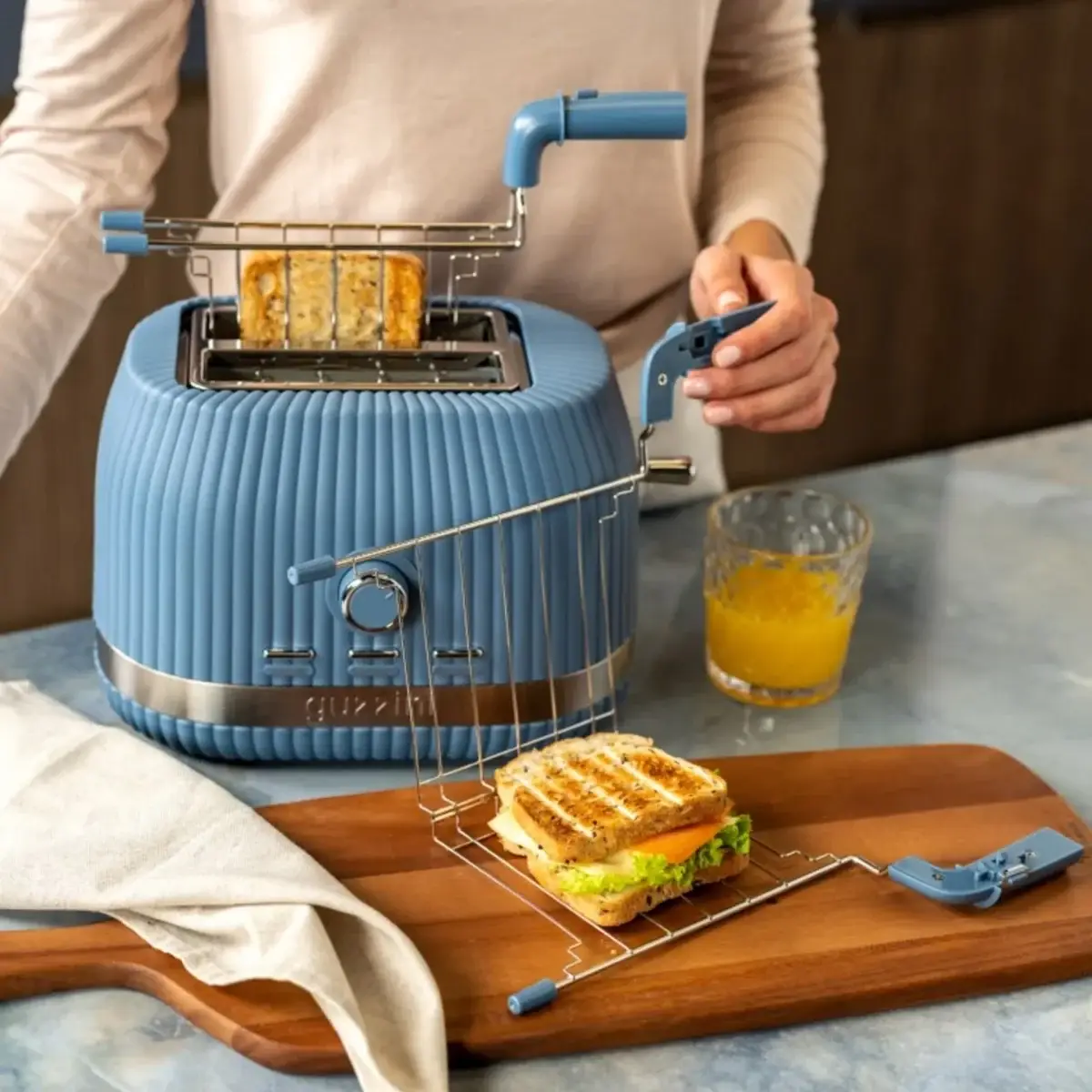 Guzzini Tostapane con pinze richiudibili Sous Chef colore Navy blue - immagine 2